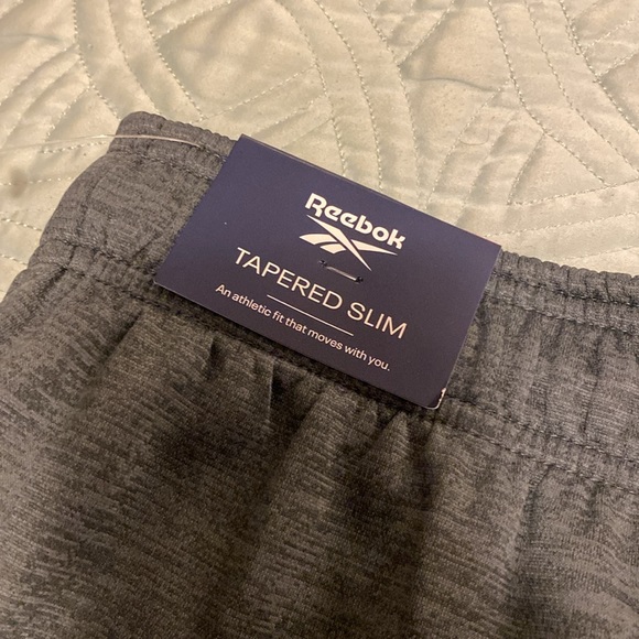Size L Reebok pants - Picture 4 of 6